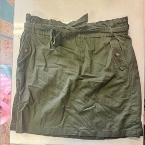 LOFT SKIRT WITH BOW BELT SIZE 14 GREEN